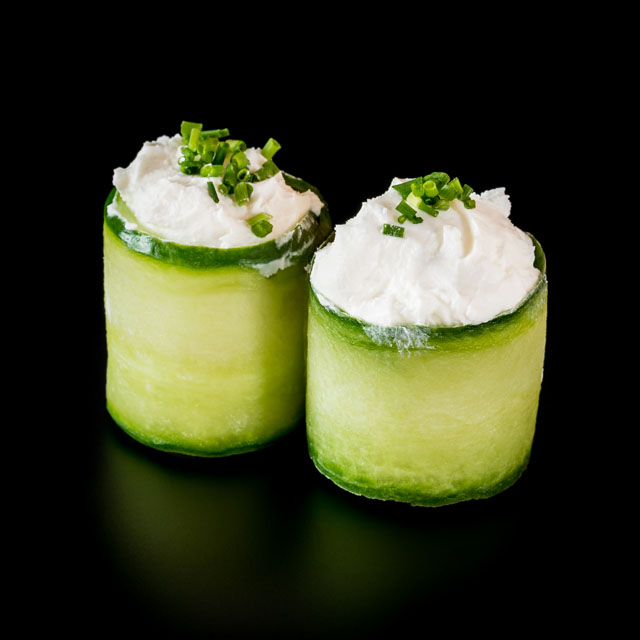 Salmon Hoso Maki